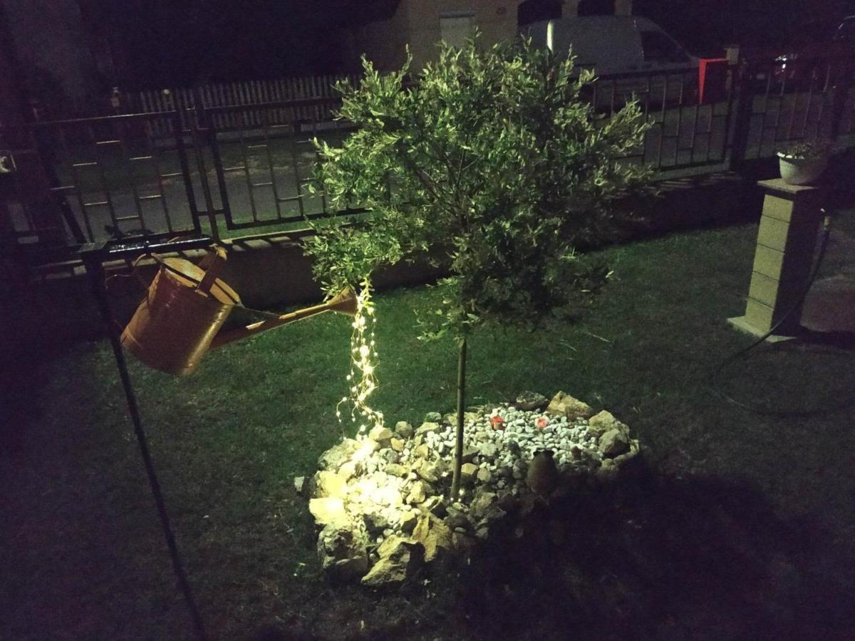 Pandora Nyaralo Villa Balatonmáriafürdő Екстериор снимка